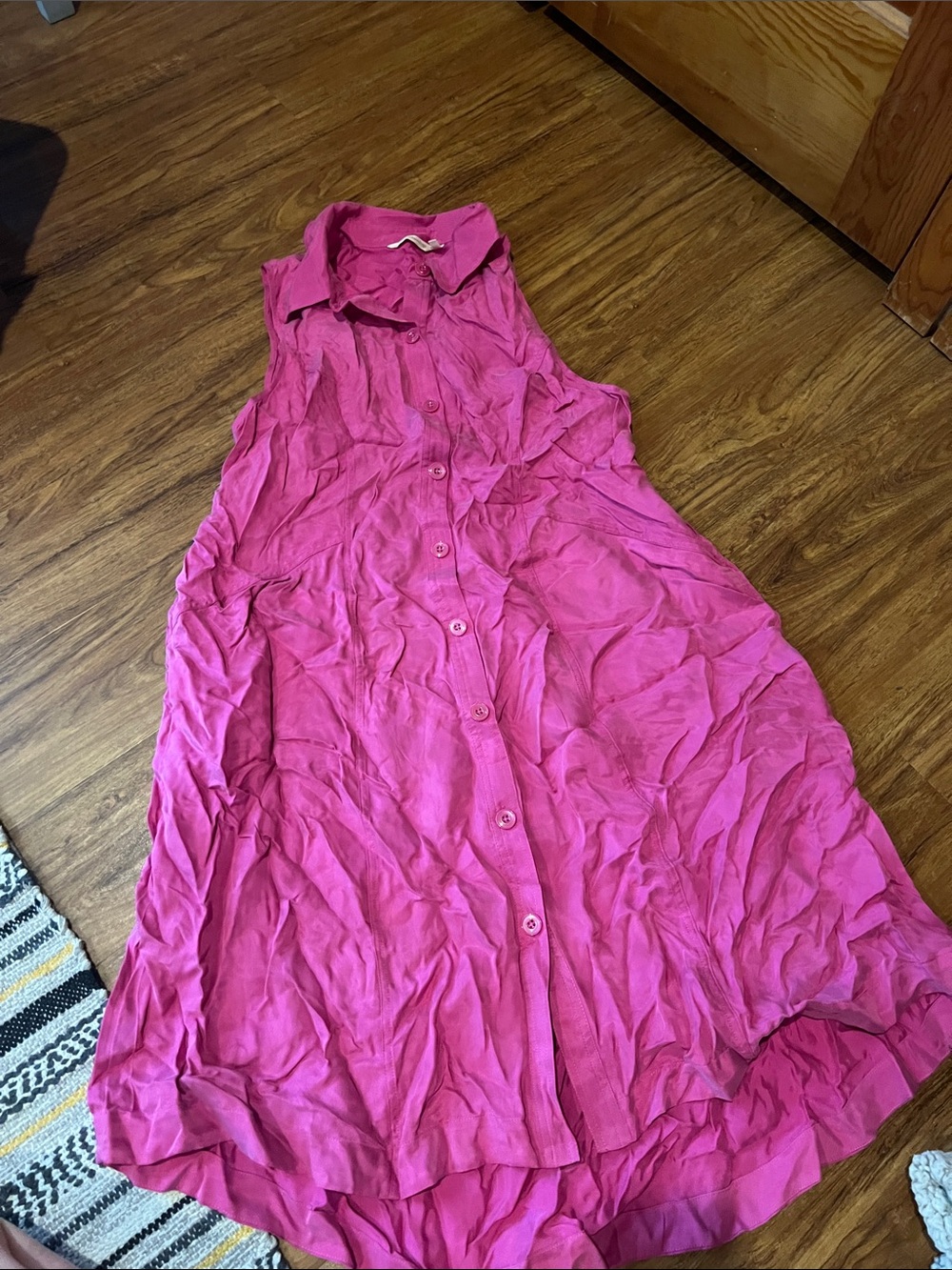 Vintage Soft Surroundings Sleeveless Button-Front Tunic in Fuchsia